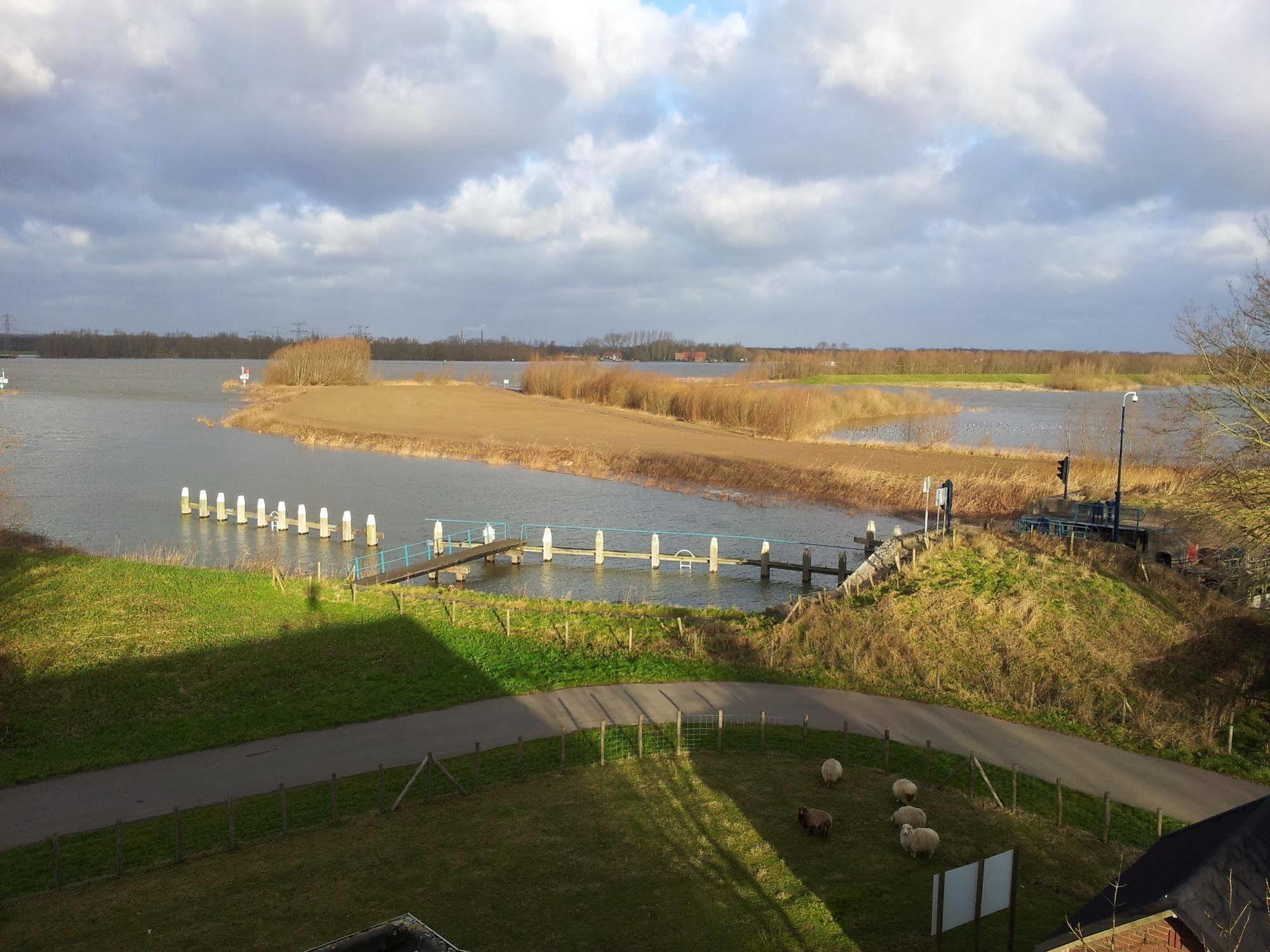 Hotel De Brabantse Biesbosch Werkendam Zewnętrze zdjęcie